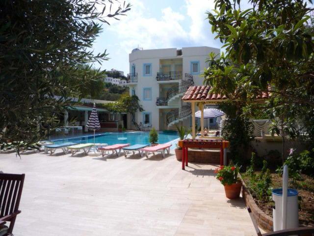 Apart Otel Merve Apartments, Your From In Bodrum, Street Cats Frequent The Property, Not Have Balconies , Ground Floor Have Terrace With Table And Chairs Bodrum